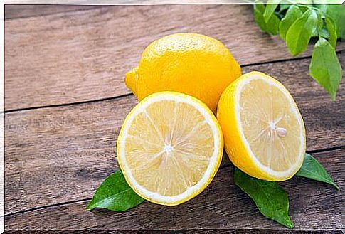 Lemons as a home remedy for smelly armpits