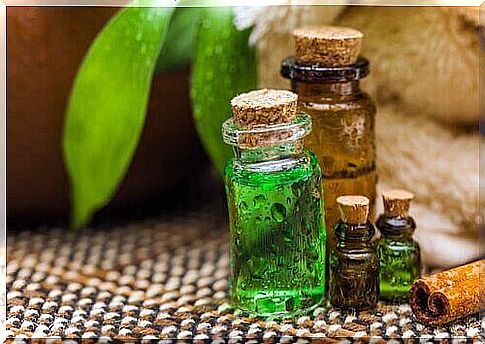 Tea tree oil as a home remedy for smelly armpits