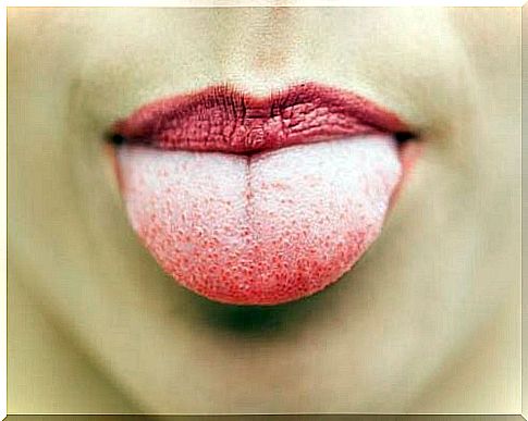 Healthy morning rituals: cleaning the tongue