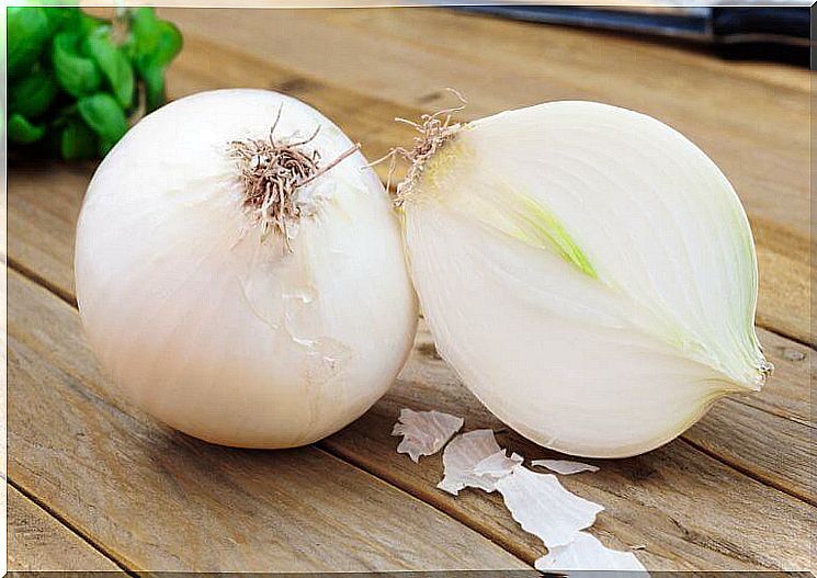 Onion for tinnitus