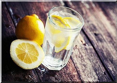 Lemon water for cellulite