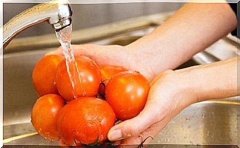 Pre-washed fruits and vegetables are passed through many hands