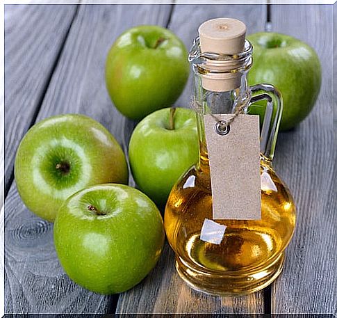 Uses-of-apple-cider vinegar