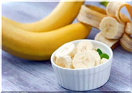 Coconut ice cream with banana