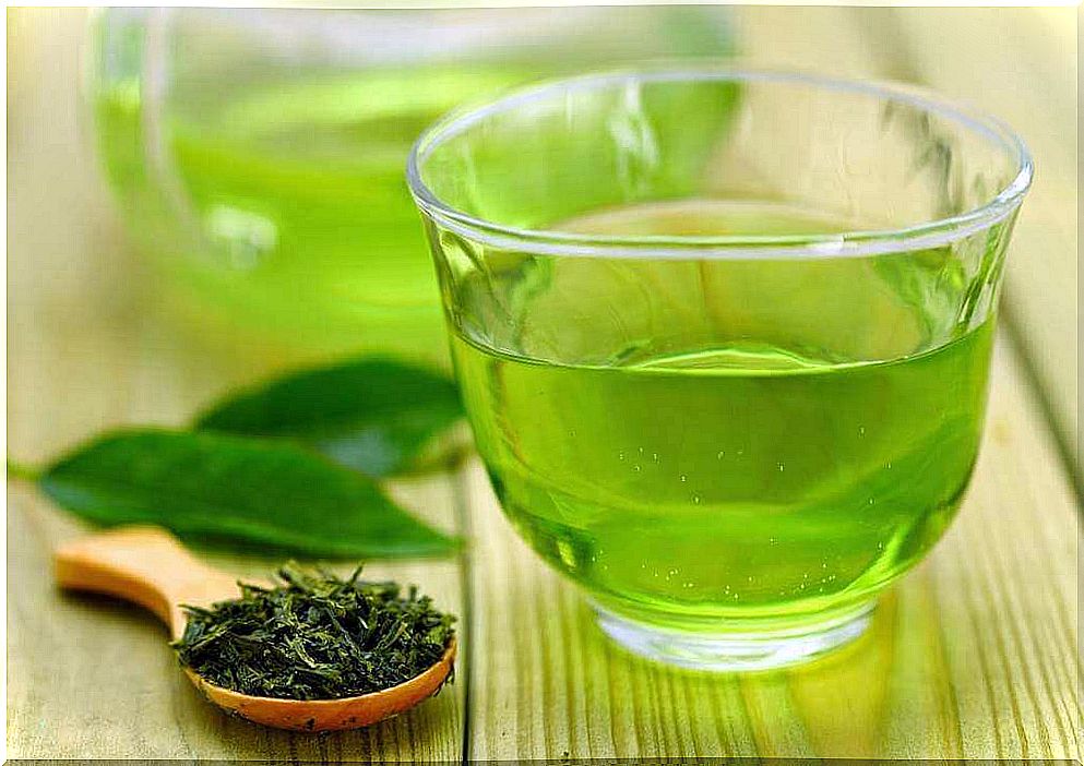 Green tea with mint