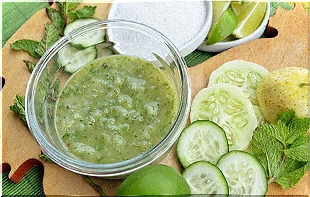 Make your own facial toner from cucumber and water