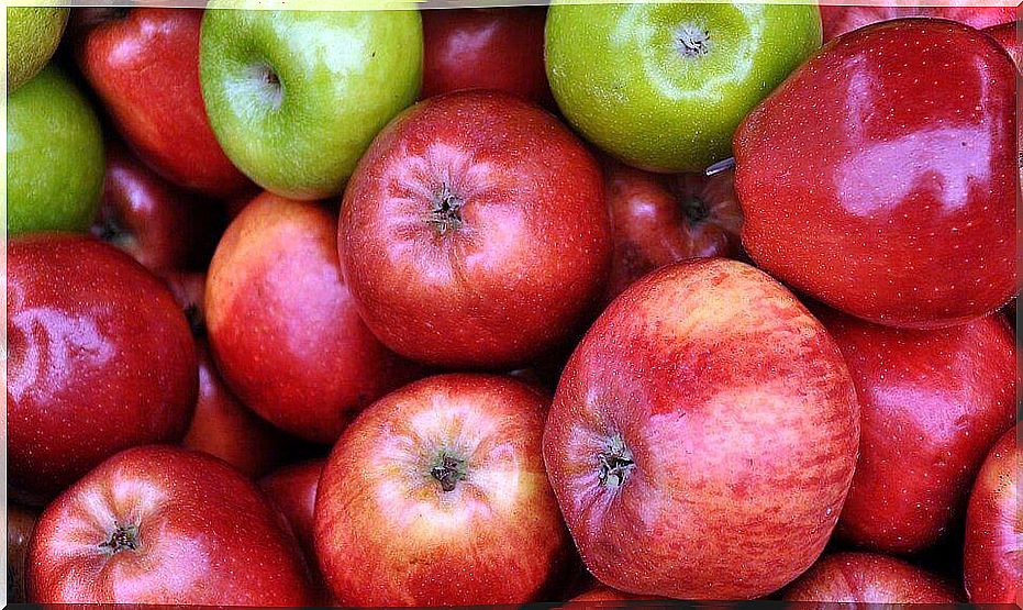 red or green apple for apple pie recipe