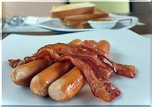 Low Fat: Avoid unhealthy fat in sausages