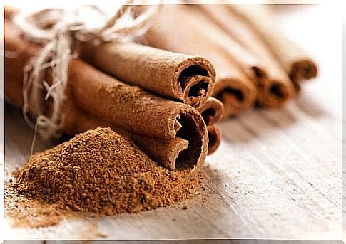 Natural hair treatment with cinnamon sticks