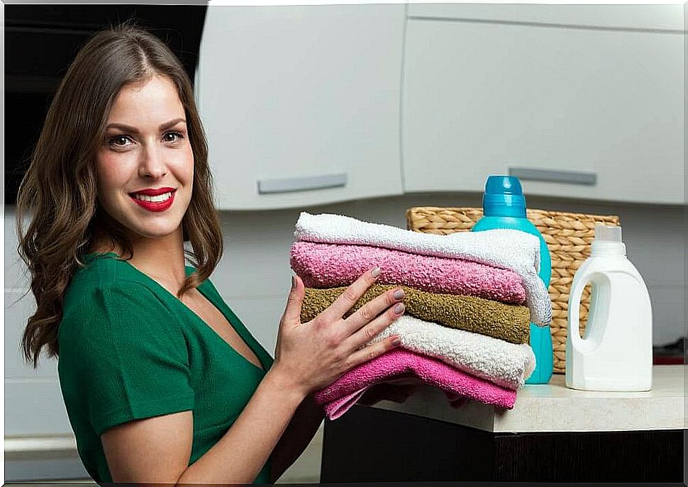 Recipe for homemade fabric softener for your towels