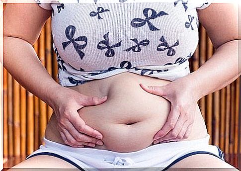 accumulation-of-belly-fat-toxins