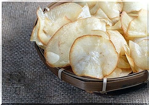 Vegetable chips made from cassava