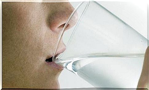 Drink water if you are often tired after eating